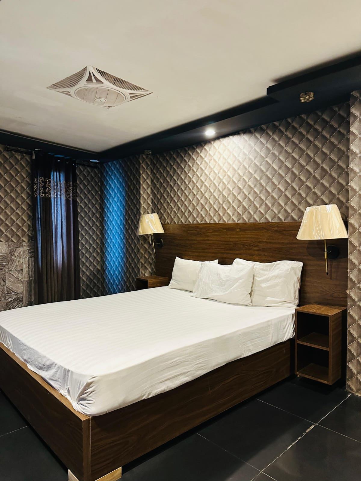 Super Deluxe Room at Hotel Seaview