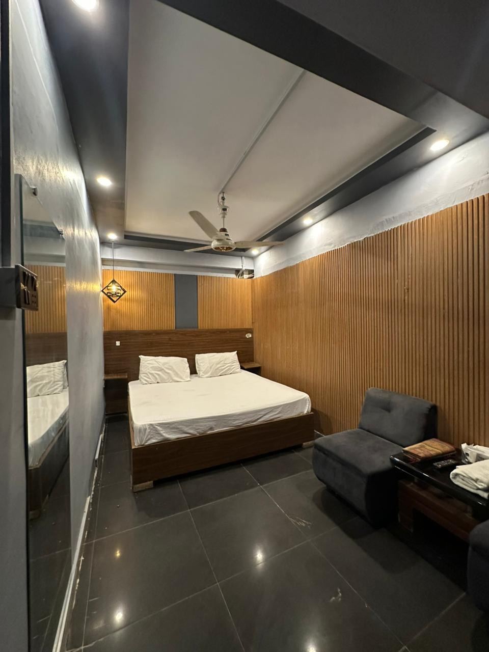 Super Deluxe Room at Hotel Seaview