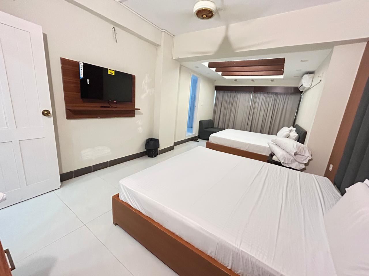 Super Deluxe Room at Hotel Seaview